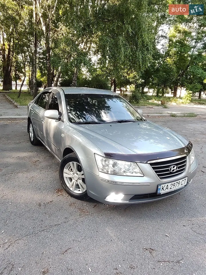 2010 Hyundai Sonata - мініатюра 18
