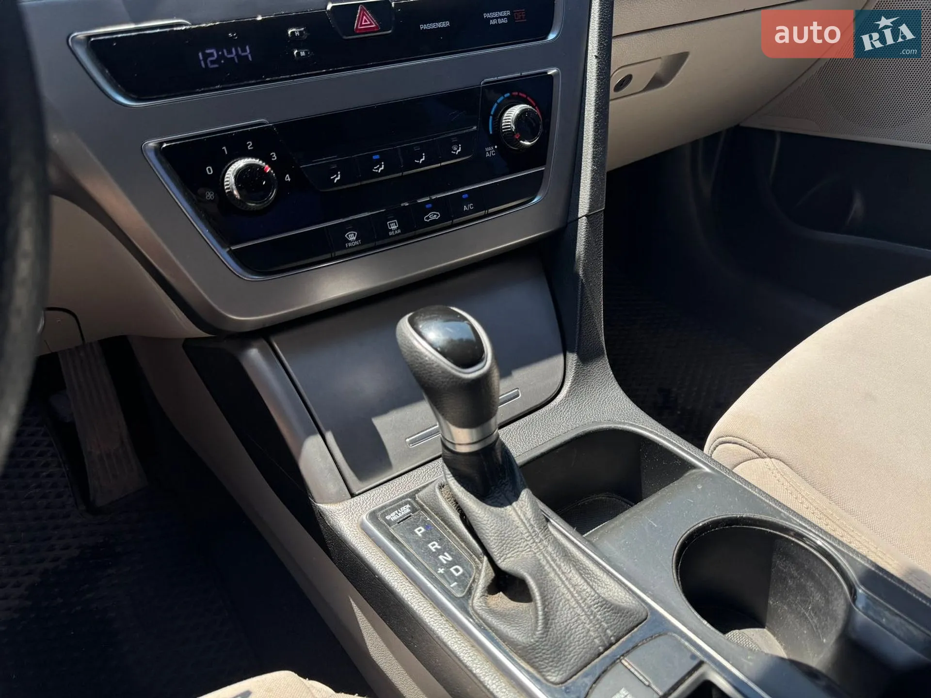 2016 Hyundai Sonata - мініатюра 18