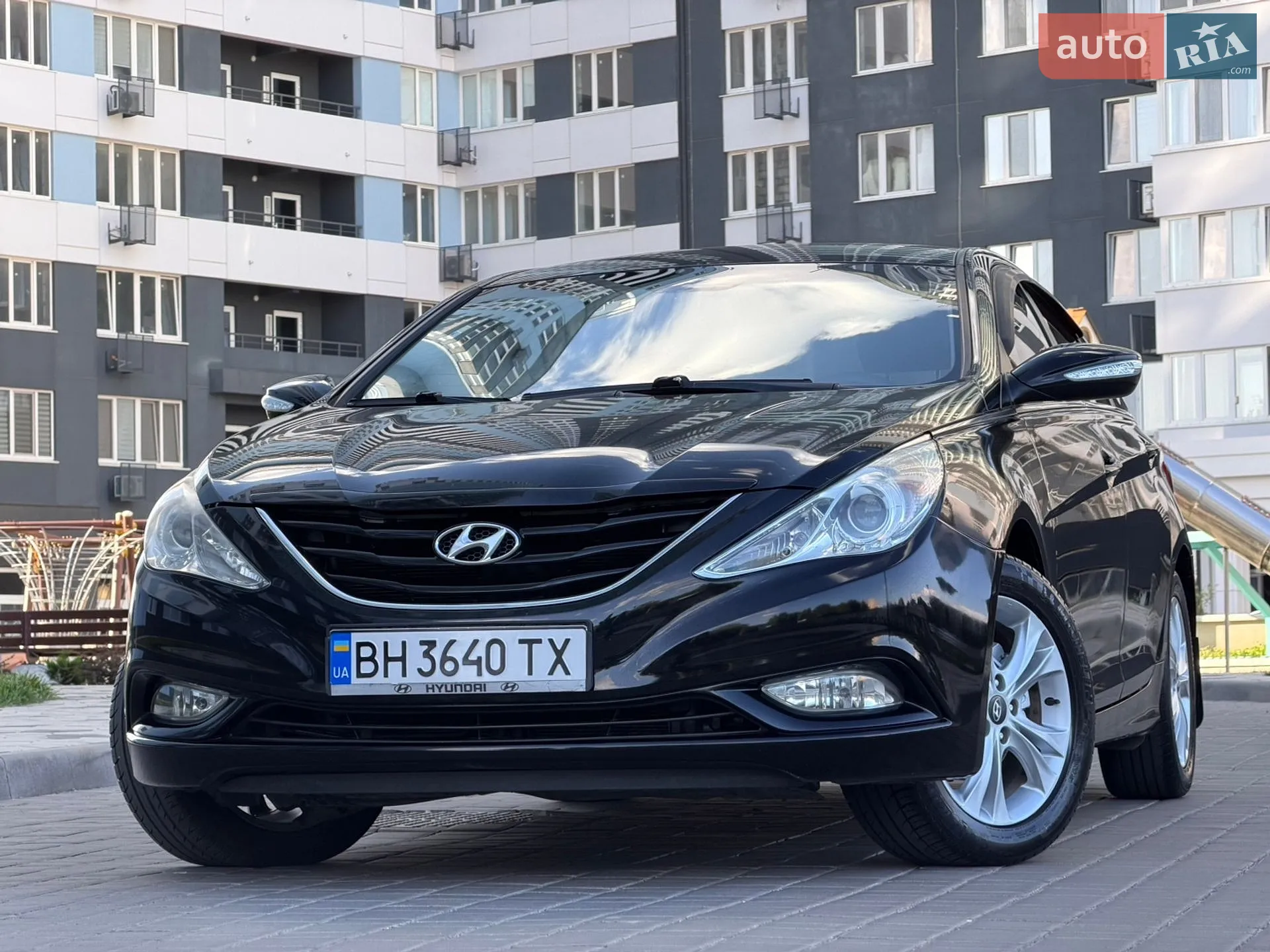 2010 Hyundai Sonata - мініатюра 10