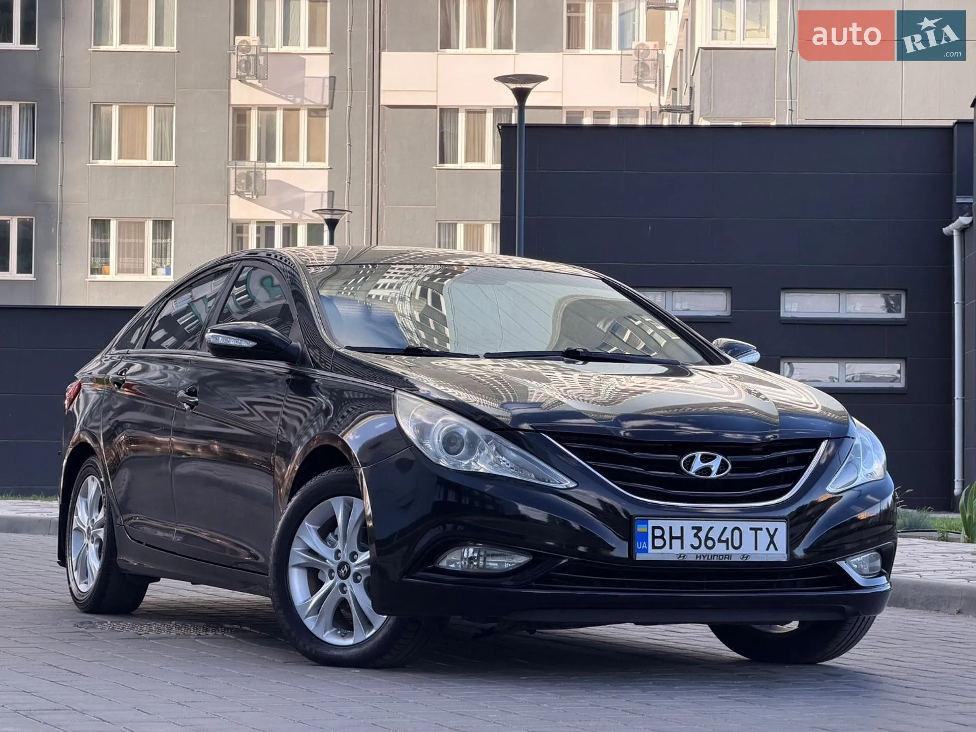 2010 Hyundai Sonata - мініатюра 24