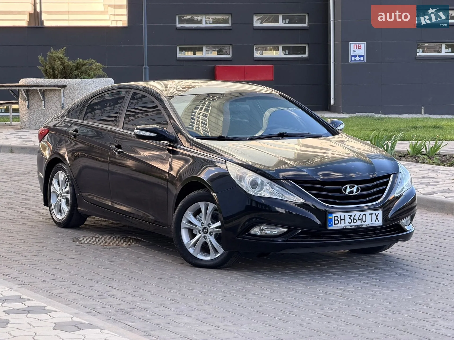 2010 Hyundai Sonata - мініатюра 26
