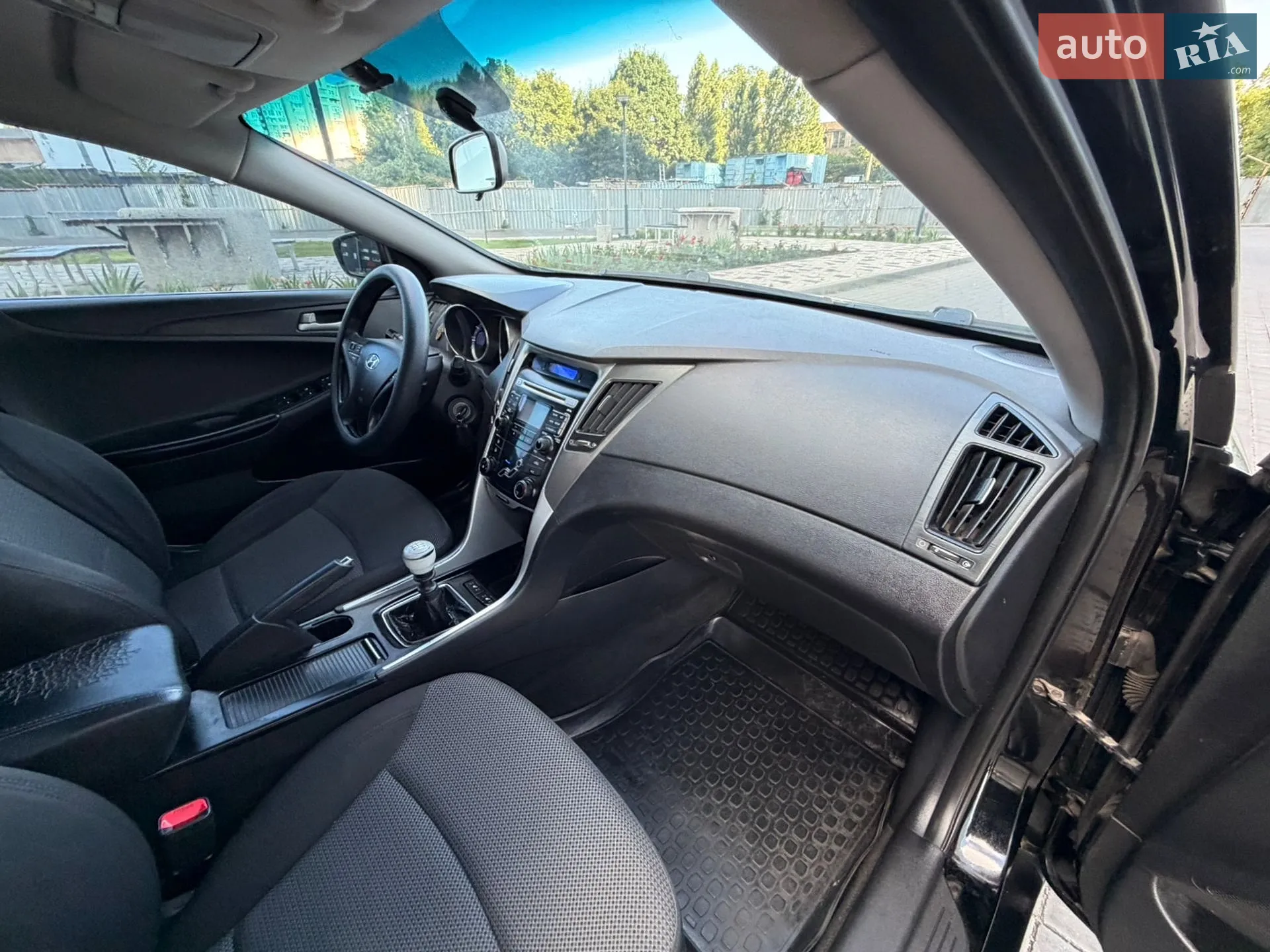 2010 Hyundai Sonata - мініатюра 56