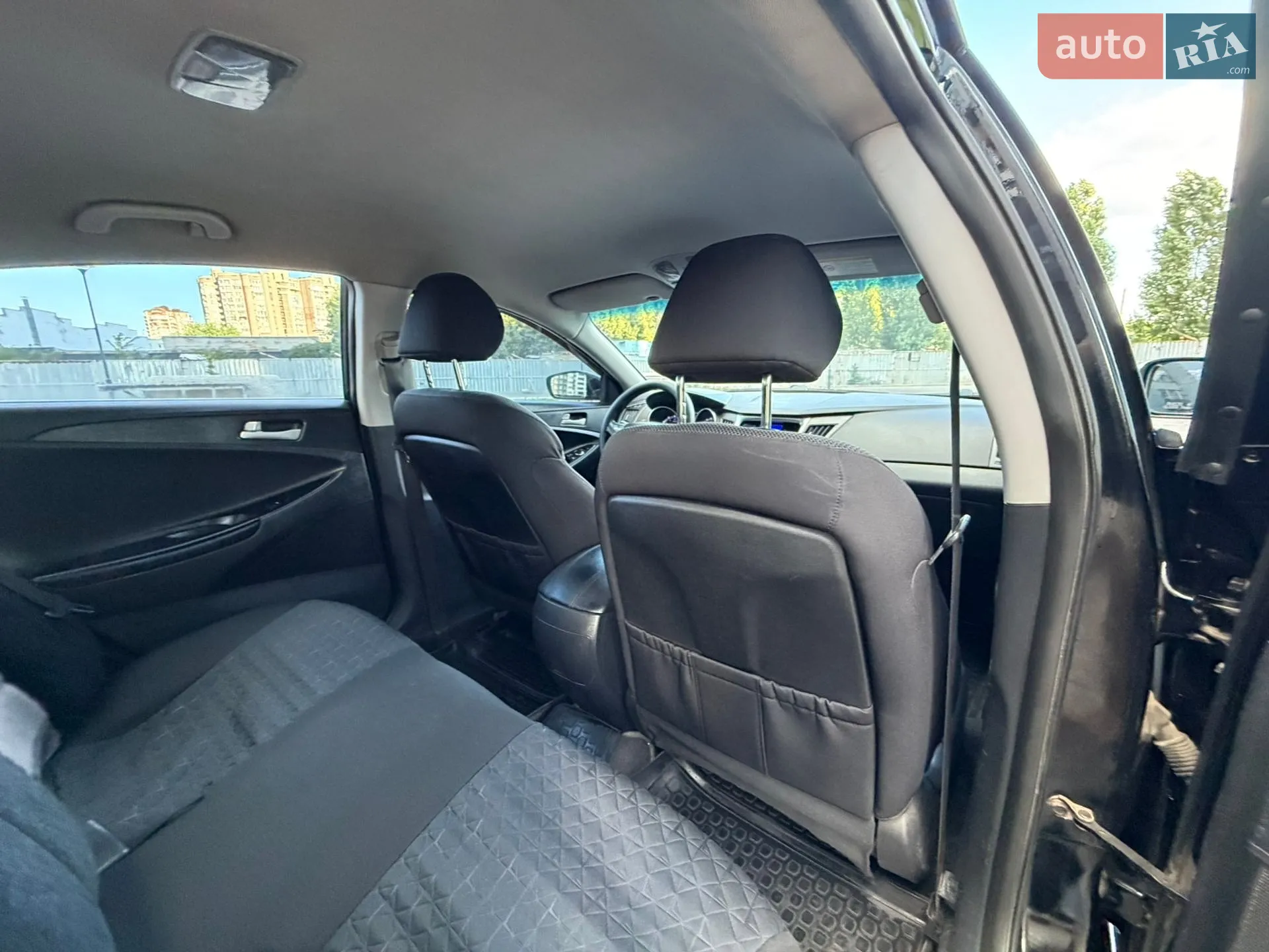 2010 Hyundai Sonata - мініатюра 70