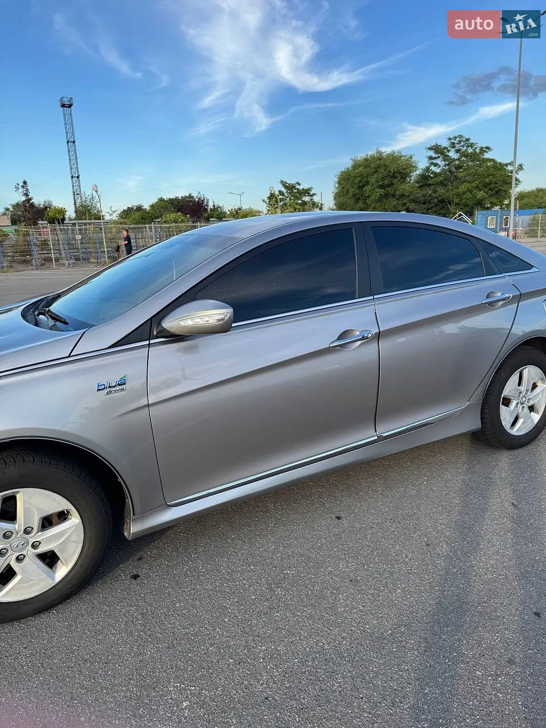 2011 Hyundai Sonata - мініатюра 2