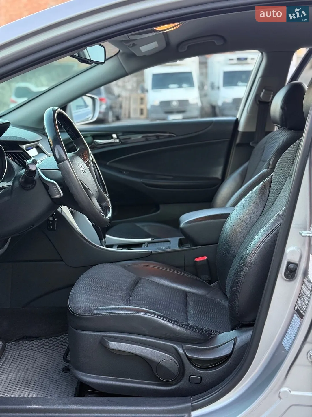 2012 Hyundai Sonata - мініатюра 11