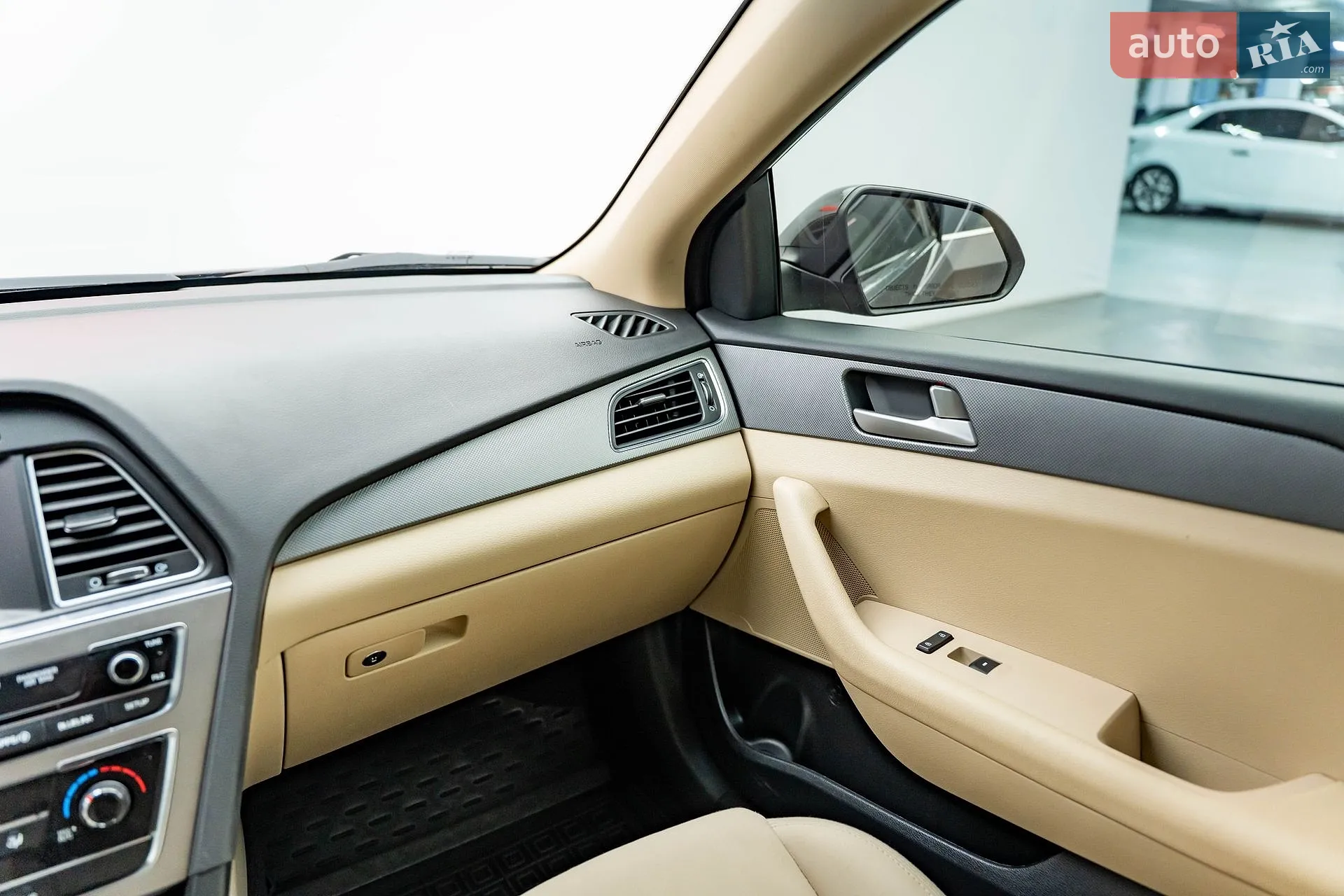 2016 Hyundai Sonata - мініатюра 12