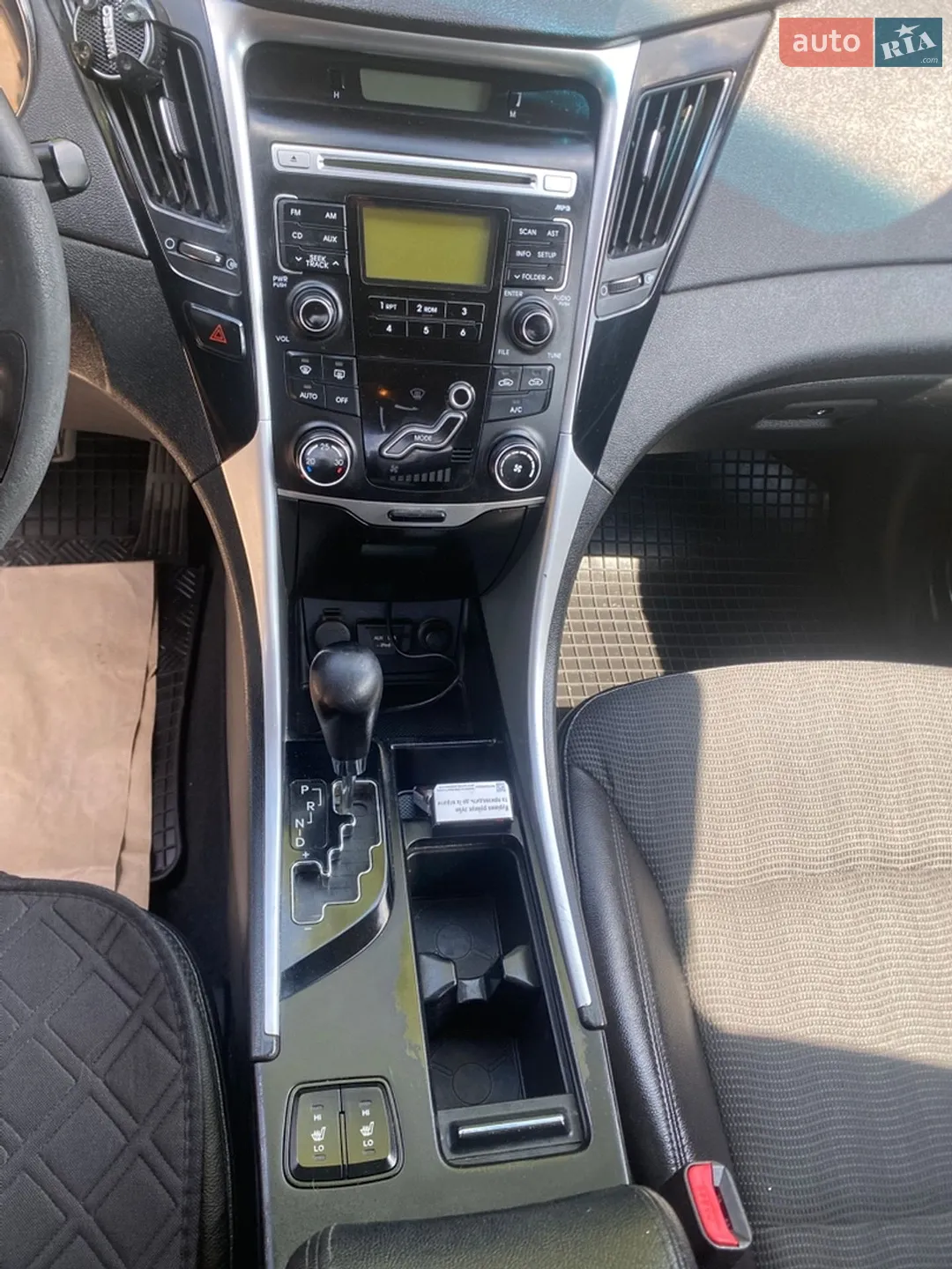2010 Hyundai Sonata - мініатюра 16