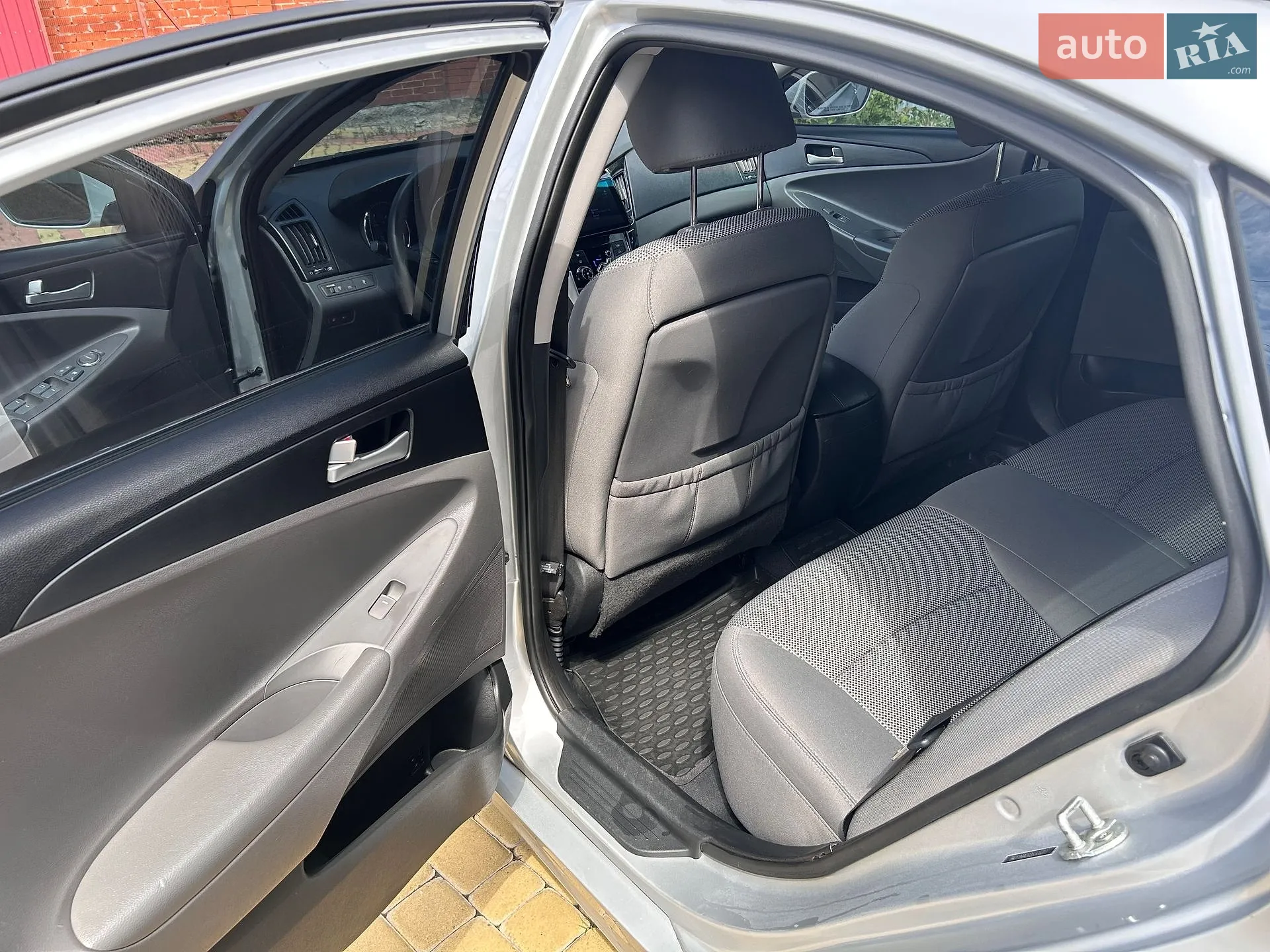 2012 Hyundai Sonata - мініатюра 21
