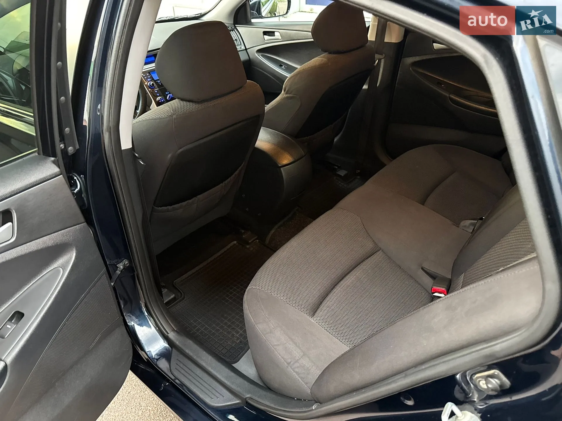 2010 Hyundai Sonata - мініатюра 21