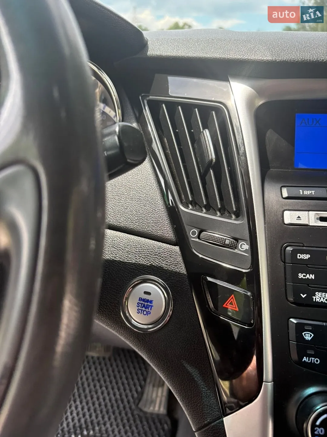 2010 Hyundai Sonata - мініатюра 22