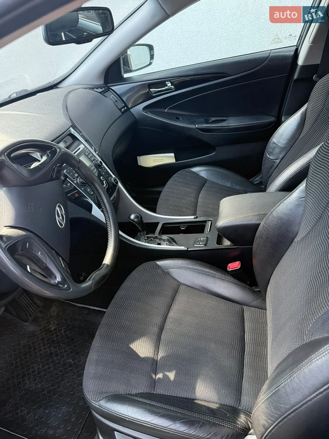2010 Hyundai Sonata - мініатюра 5