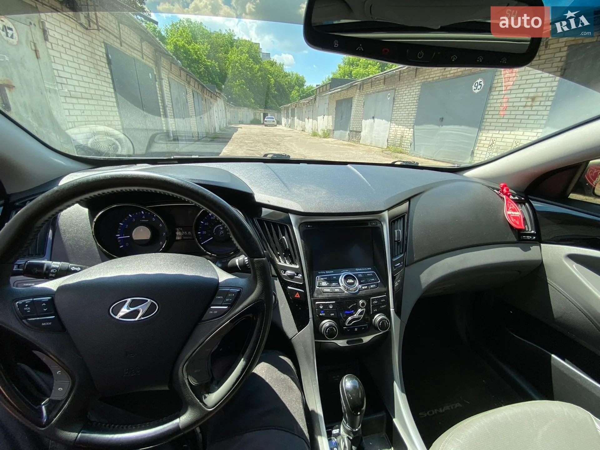 2012 Hyundai Sonata - мініатюра 22