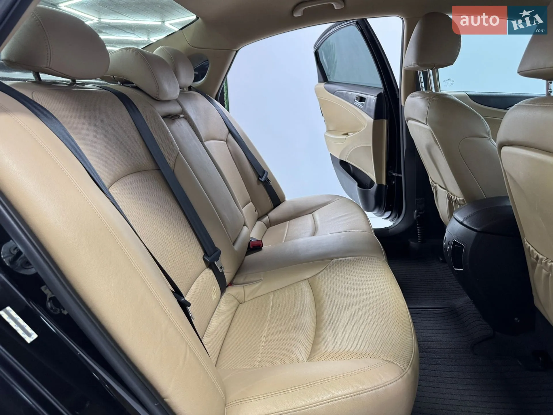 2013 Hyundai Sonata - мініатюра 26