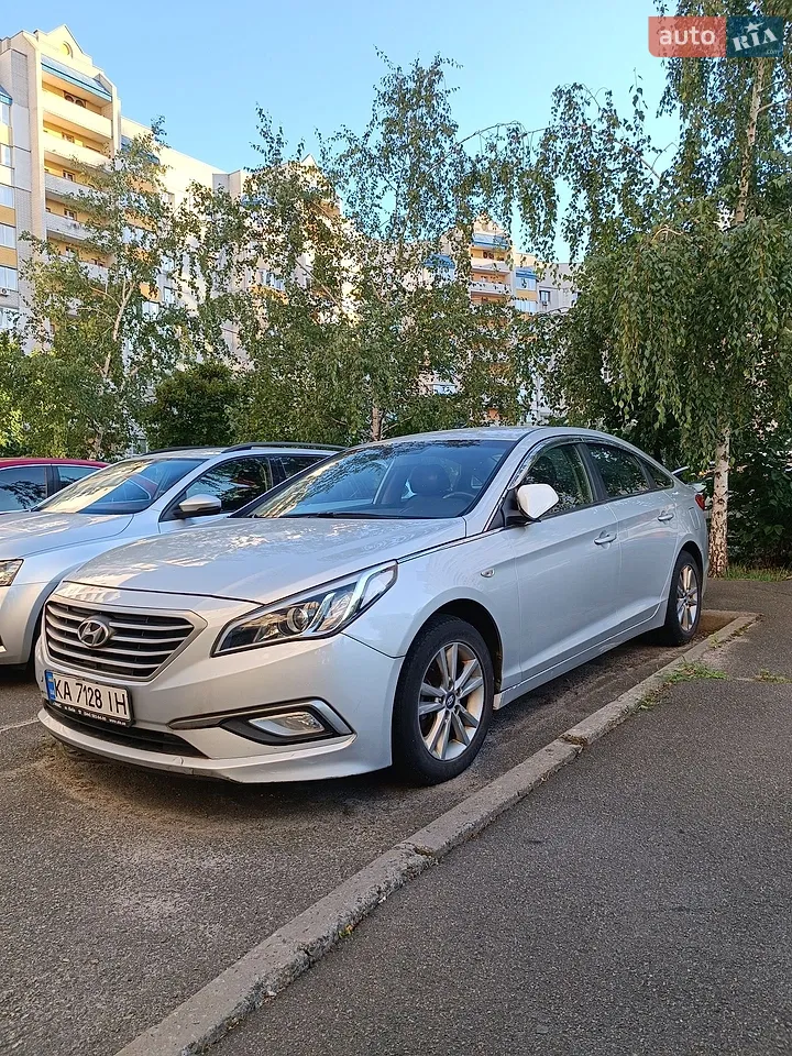 2015 Hyundai Sonata - мініатюра 16