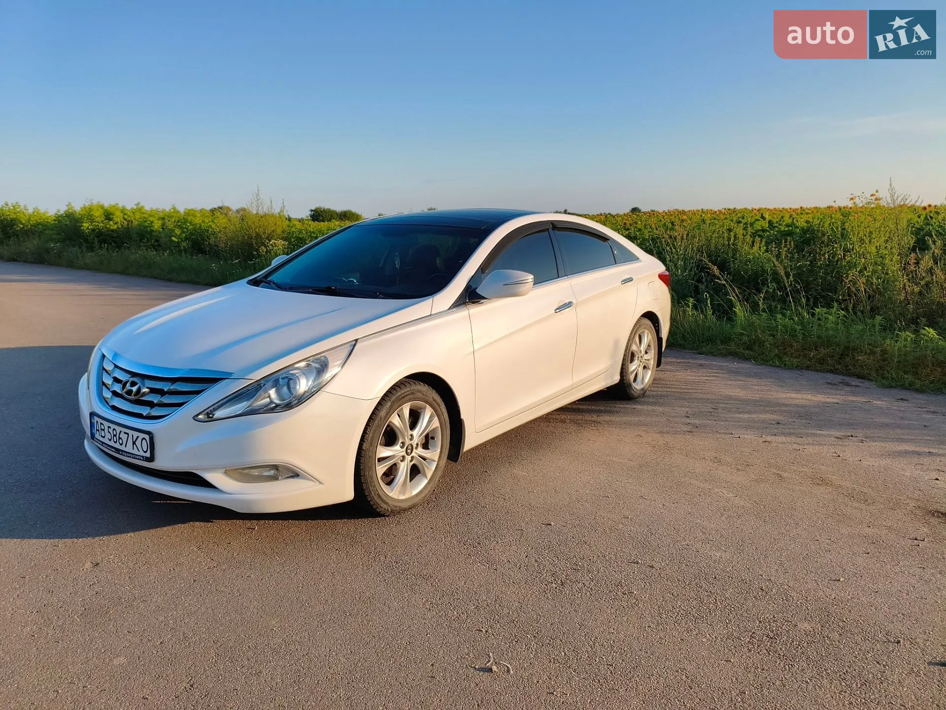 2010 Hyundai Sonata - мініатюра 8