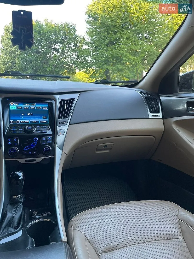 2012 Hyundai Sonata - мініатюра 17