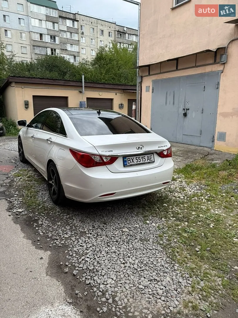 2010 Hyundai Sonata - мініатюра 3