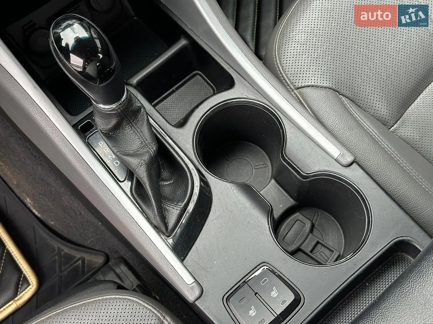 2013 Hyundai Sonata - мініатюра 32