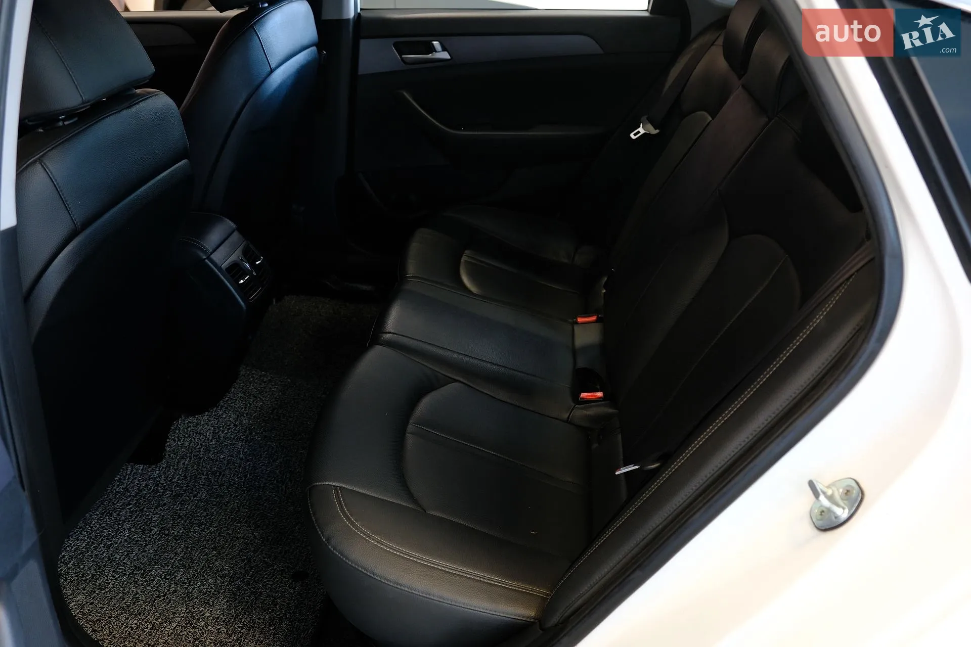 2017 Hyundai Sonata - мініатюра 25