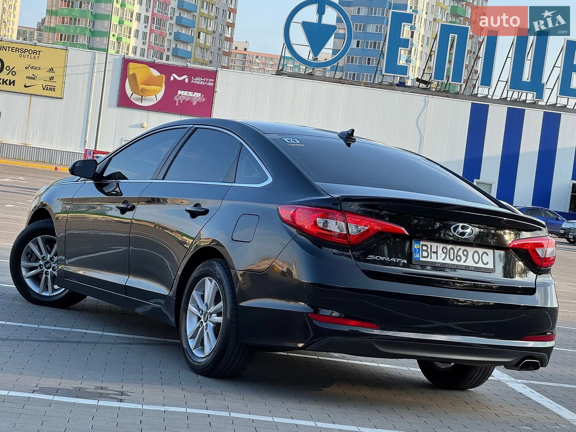 2016 Hyundai Sonata - мініатюра 24