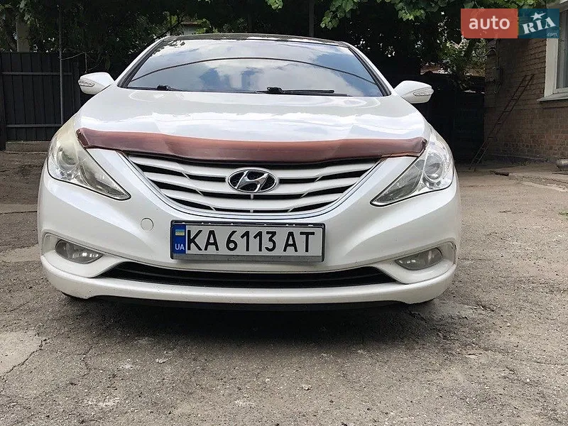 Hyundai Sonata 2011