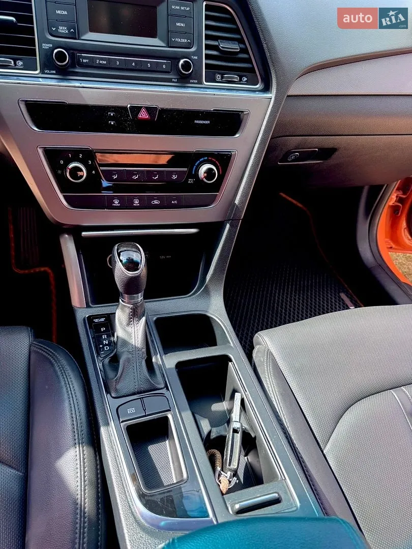 2016 Hyundai Sonata - мініатюра 21