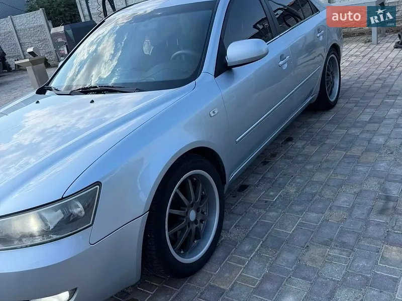Hyundai Sonata