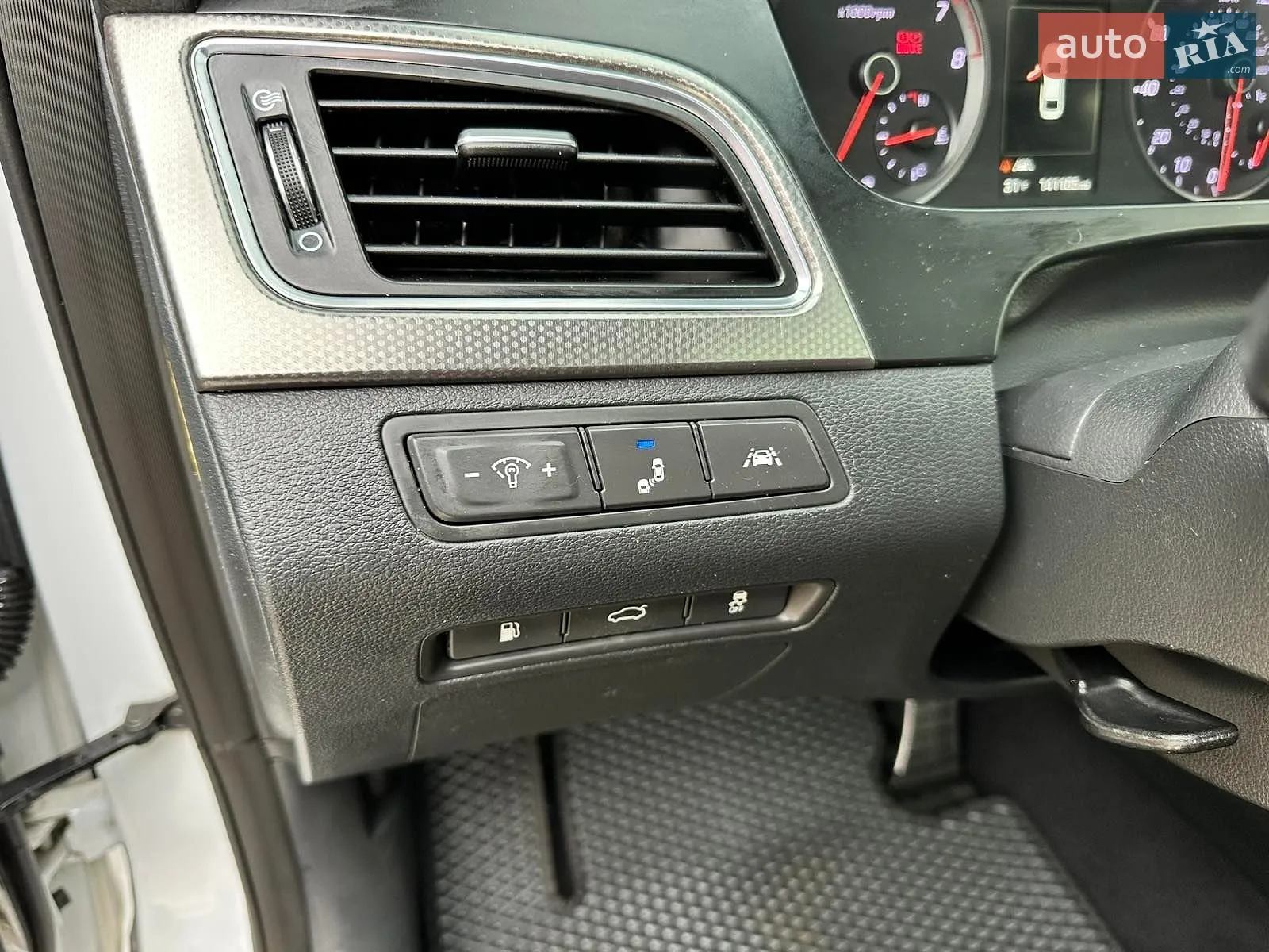 2015 Hyundai Sonata - мініатюра 17
