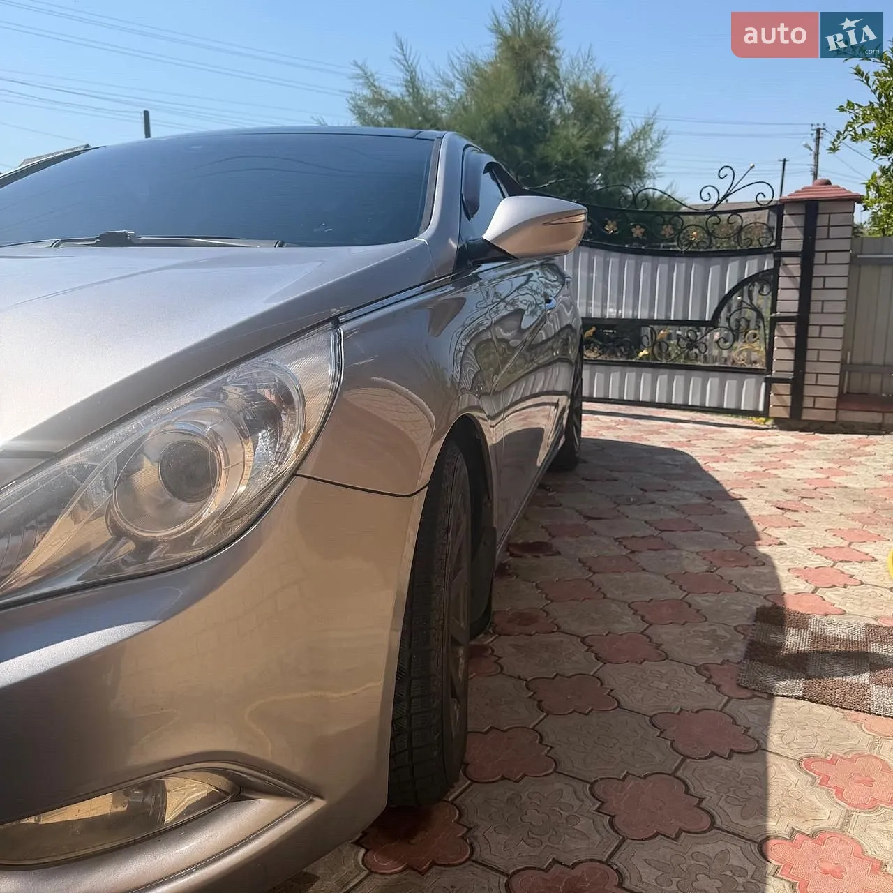 2010 Hyundai Sonata - мініатюра 13