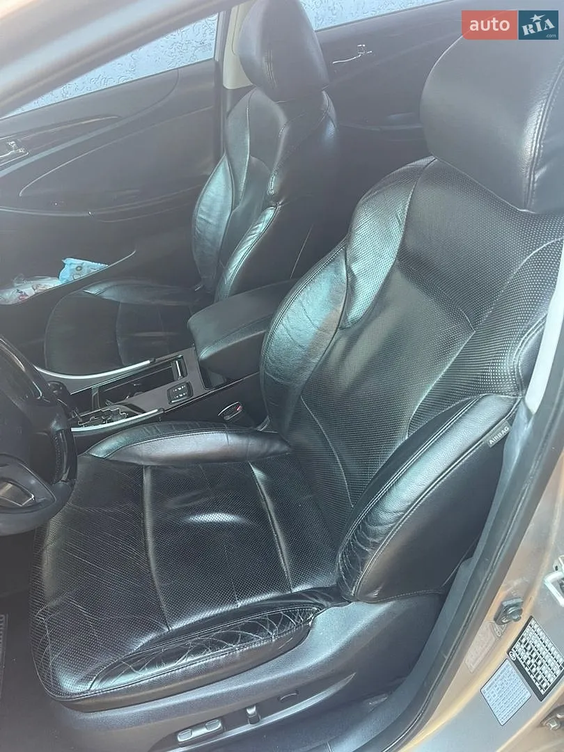 2010 Hyundai Sonata - мініатюра 22