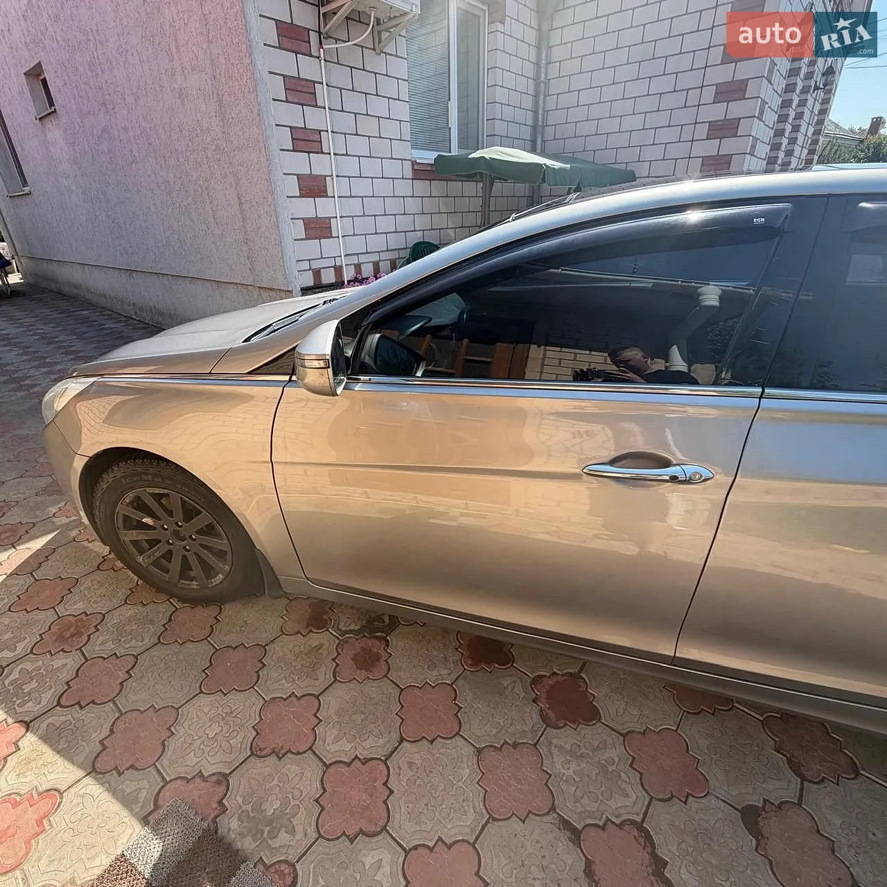 2010 Hyundai Sonata - мініатюра 10