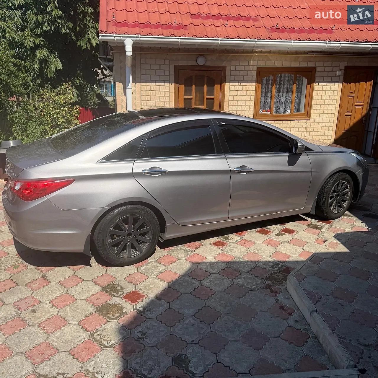 2010 Hyundai Sonata - мініатюра 17