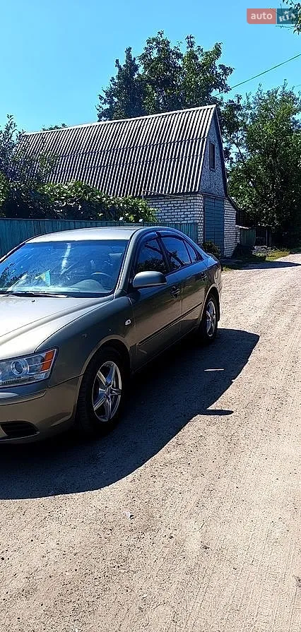 2010 Hyundai Sonata - мініатюра 2
