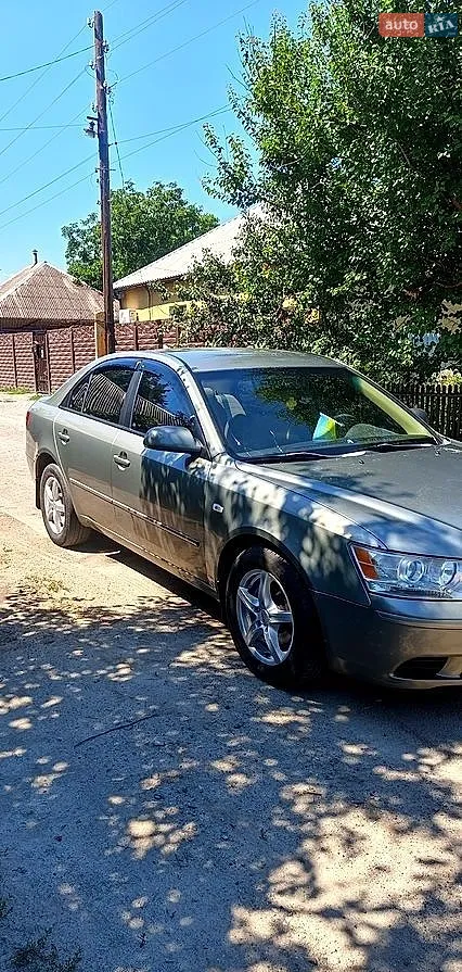 2010 Hyundai Sonata - мініатюра 3