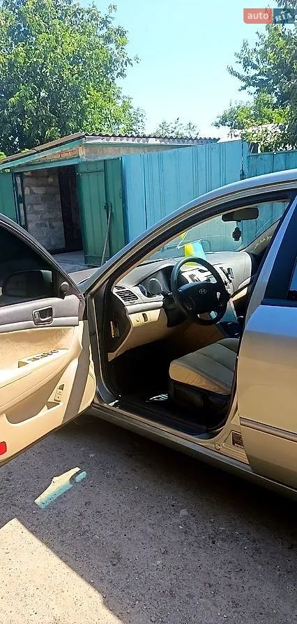 2010 Hyundai Sonata - мініатюра 6
