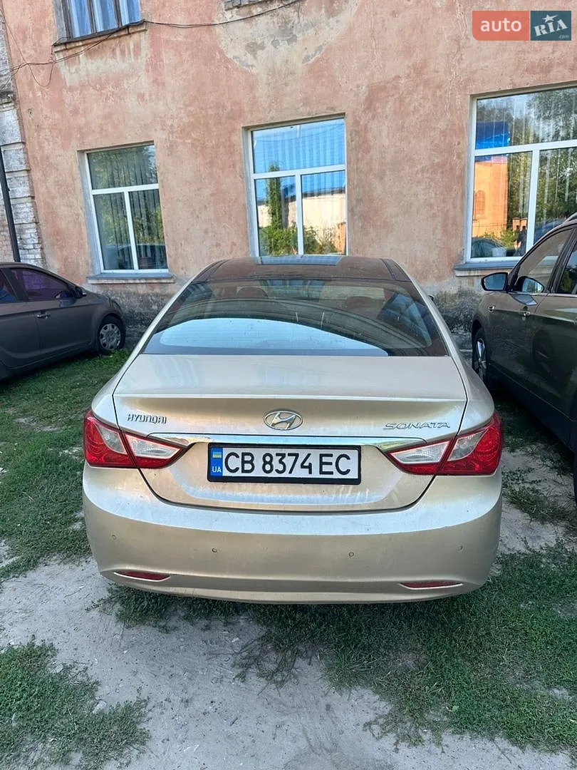2010 Hyundai Sonata - мініатюра 3