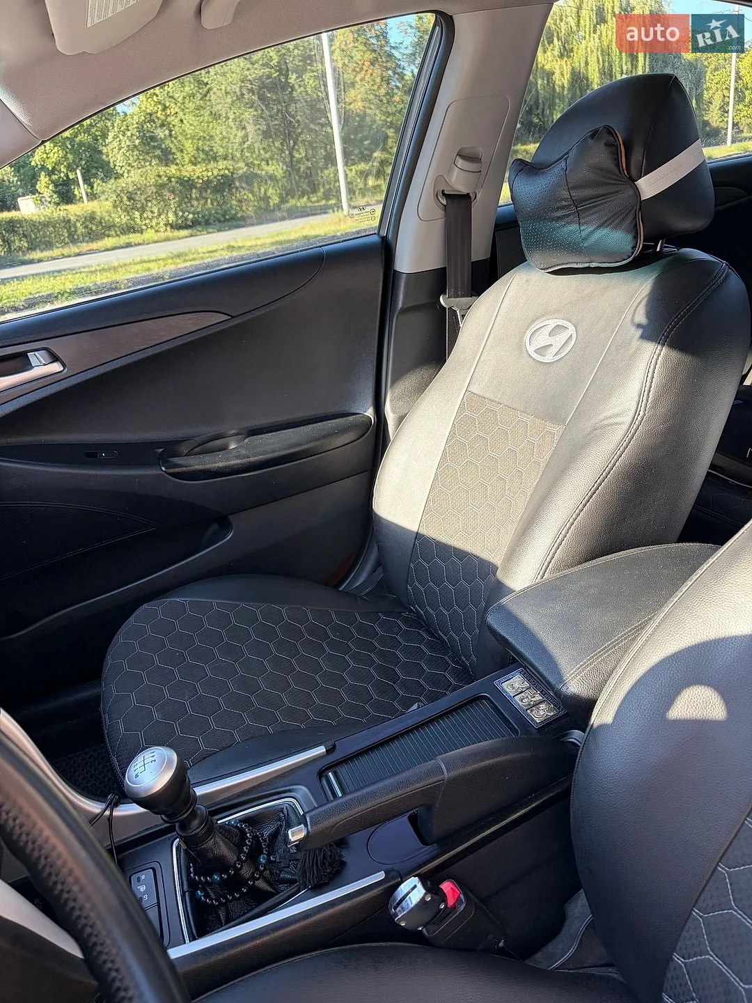 2010 Hyundai Sonata - мініатюра 22
