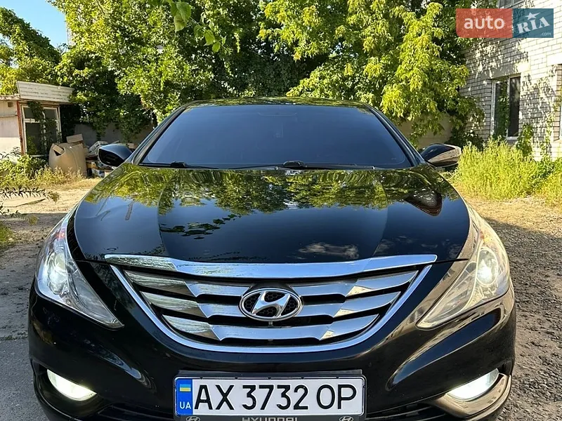 Hyundai Sonata 2010