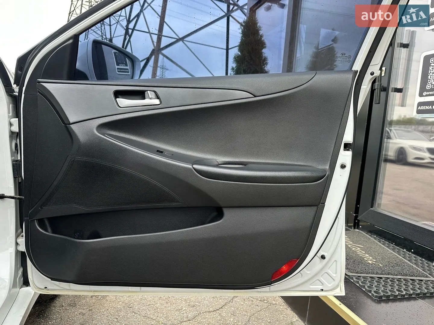 2011 Hyundai Sonata - мініатюра 25