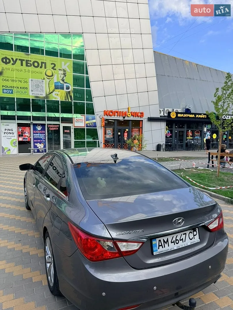 2011 Hyundai Sonata - мініатюра 11