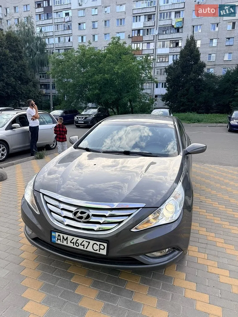 2011 Hyundai Sonata - мініатюра 16