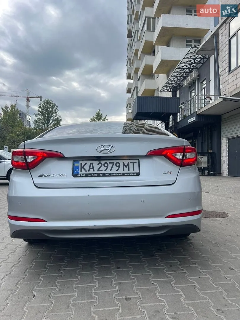 2017 Hyundai Sonata - мініатюра 11