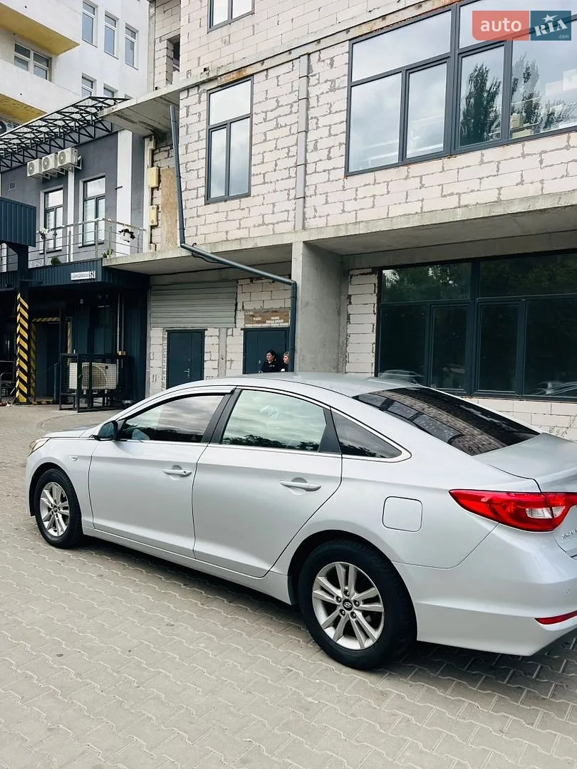 2017 Hyundai Sonata - мініатюра 15