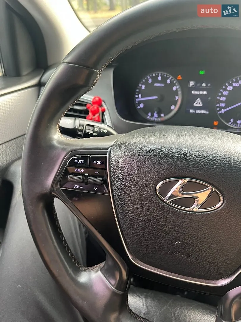 2017 Hyundai Sonata - мініатюра 61
