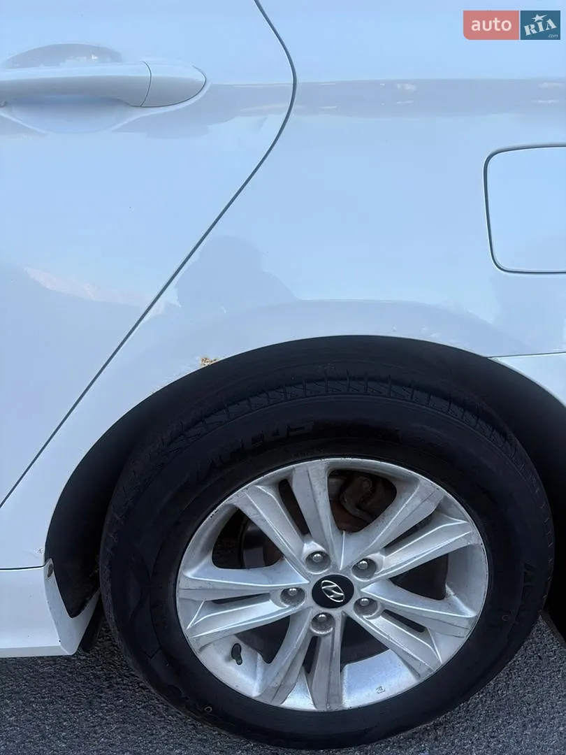 2011 Hyundai Sonata - мініатюра 7