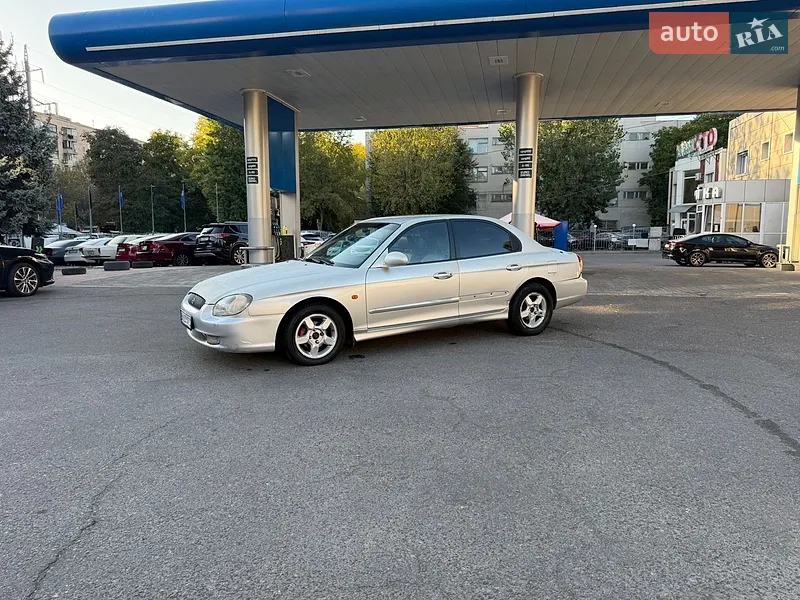Hyundai Sonata 1999