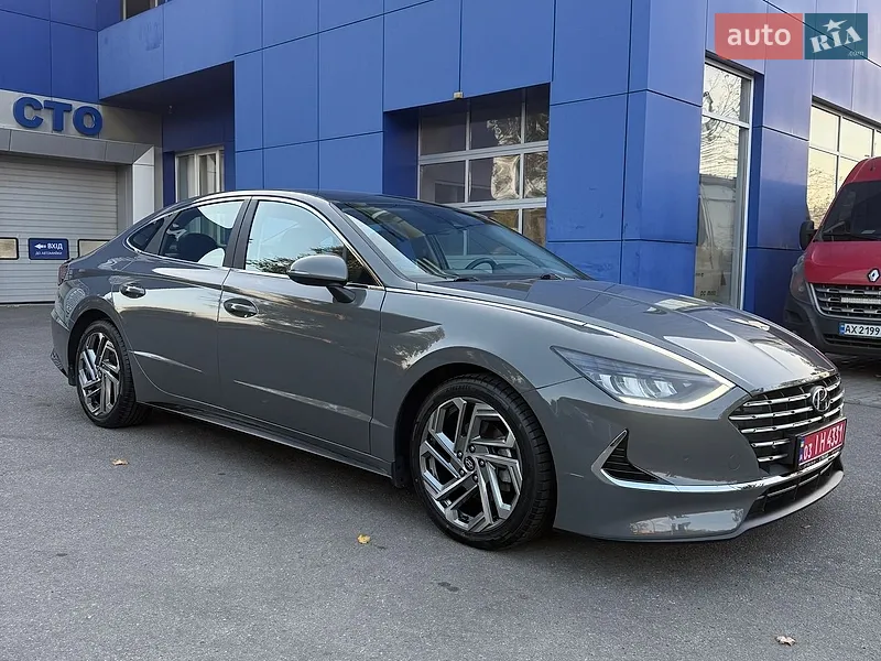 Hyundai Sonata