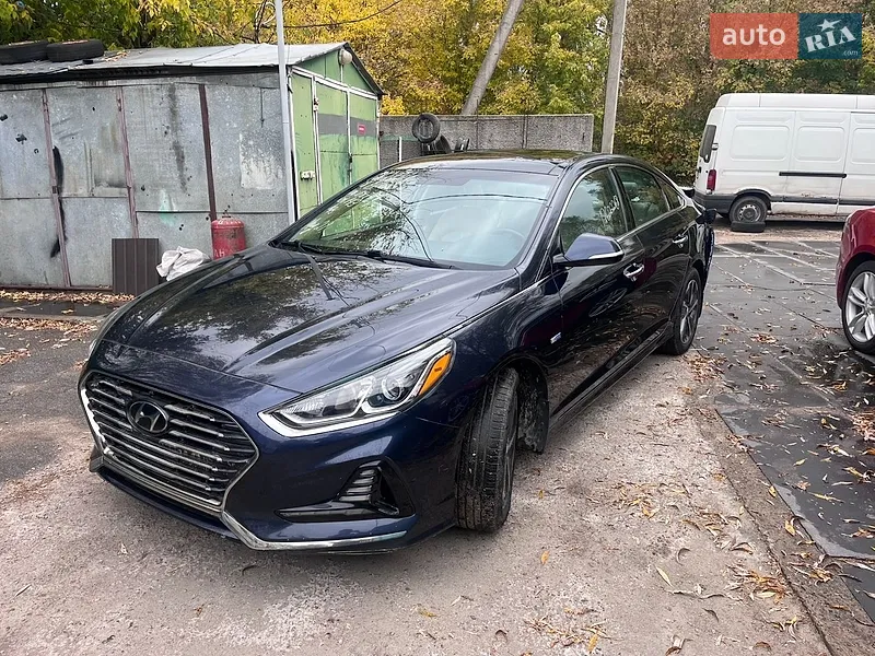 Hyundai Sonata
