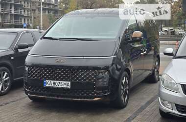 Мінівен Hyundai Staria 2023 в Києві