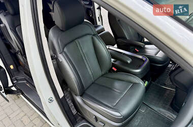 Минивэн Hyundai Staria 2021 в 